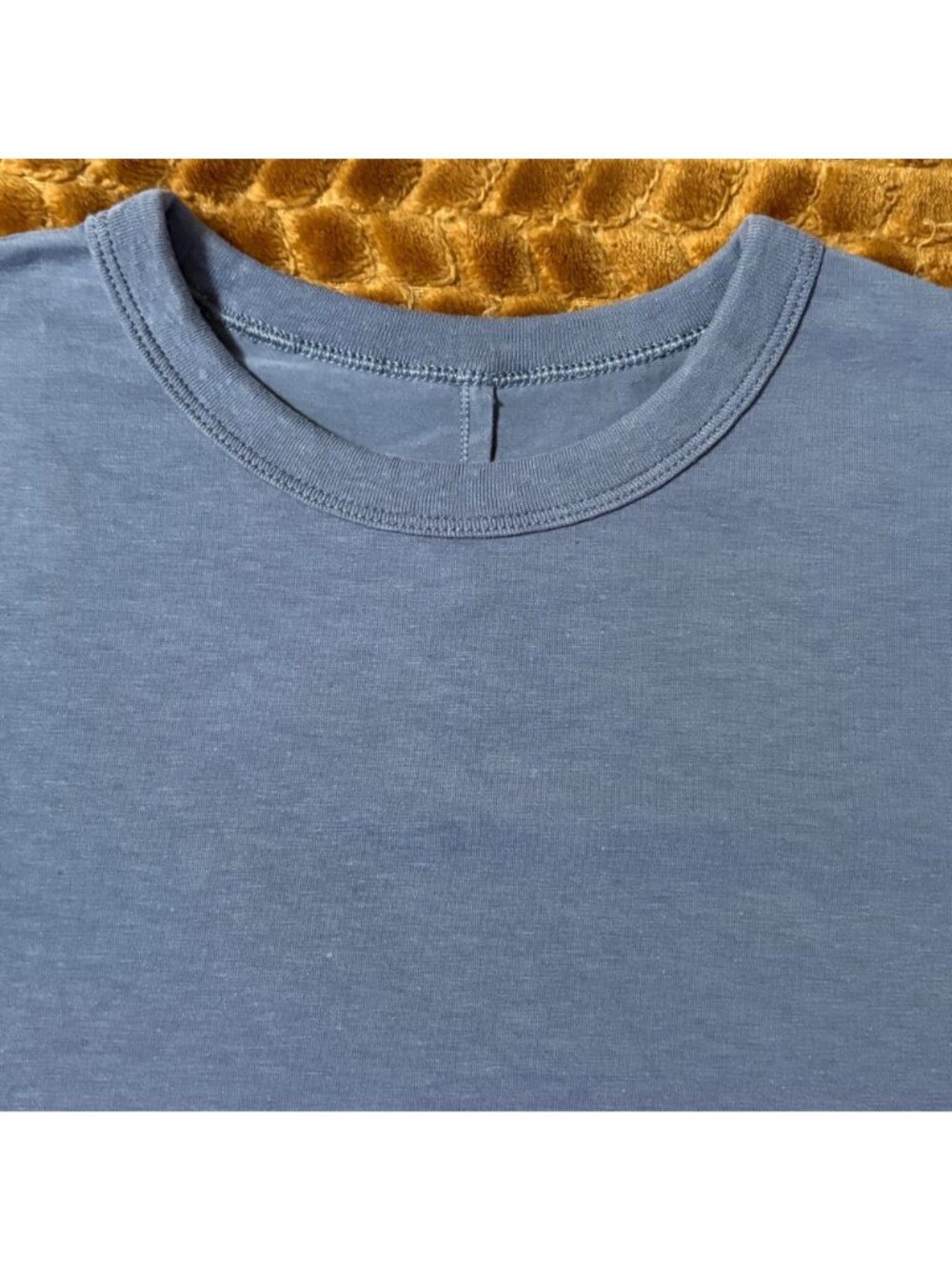 EXCELLENT Lululemon Classic-Fit Cotton-Blend T-Shirt Water Blue Short Sleeve S/4 - Picture 3 of 9